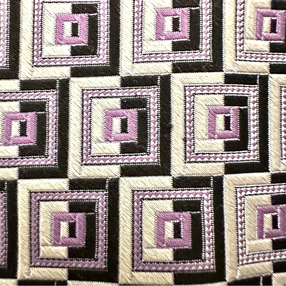 Martin Wang 100% Silk Menโs Tie Black Silver Purple Geometric Size O/S - Picture 3 of 6